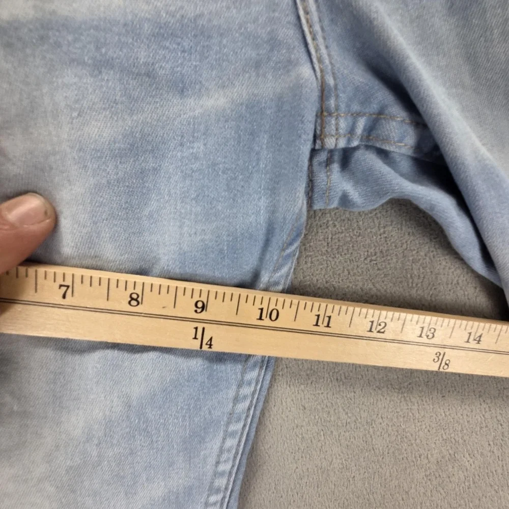 Vintage Levis Action Jeans Mens Blue Made in USA Brown Tab Zip Fly Fits 34x26
